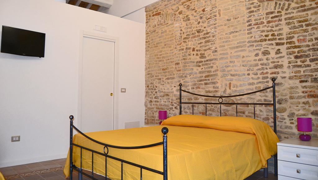 Bed and Breakfast In Piazzetta à Vasto Chambre photo